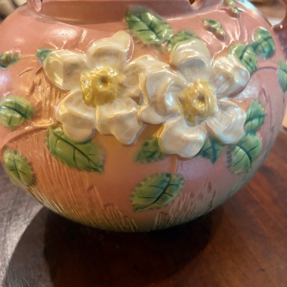 Vintage Roseville 🌹 White Roses Planter Bowl in Pink, size # 388-7, c.1949 - Picture 14 of 16